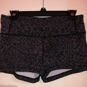 Lululemon size 8 shorts